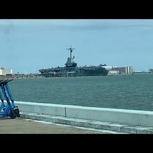 Meet your Posher, Adrian